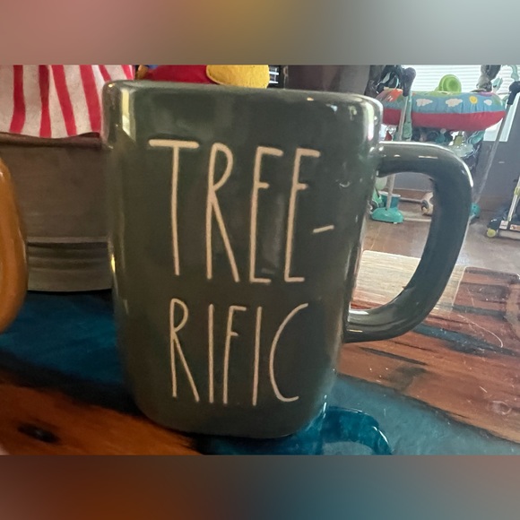 Rae Dunn, 2 pack campy tree mug set, new, yellow, geeen - Picture 5 of 7